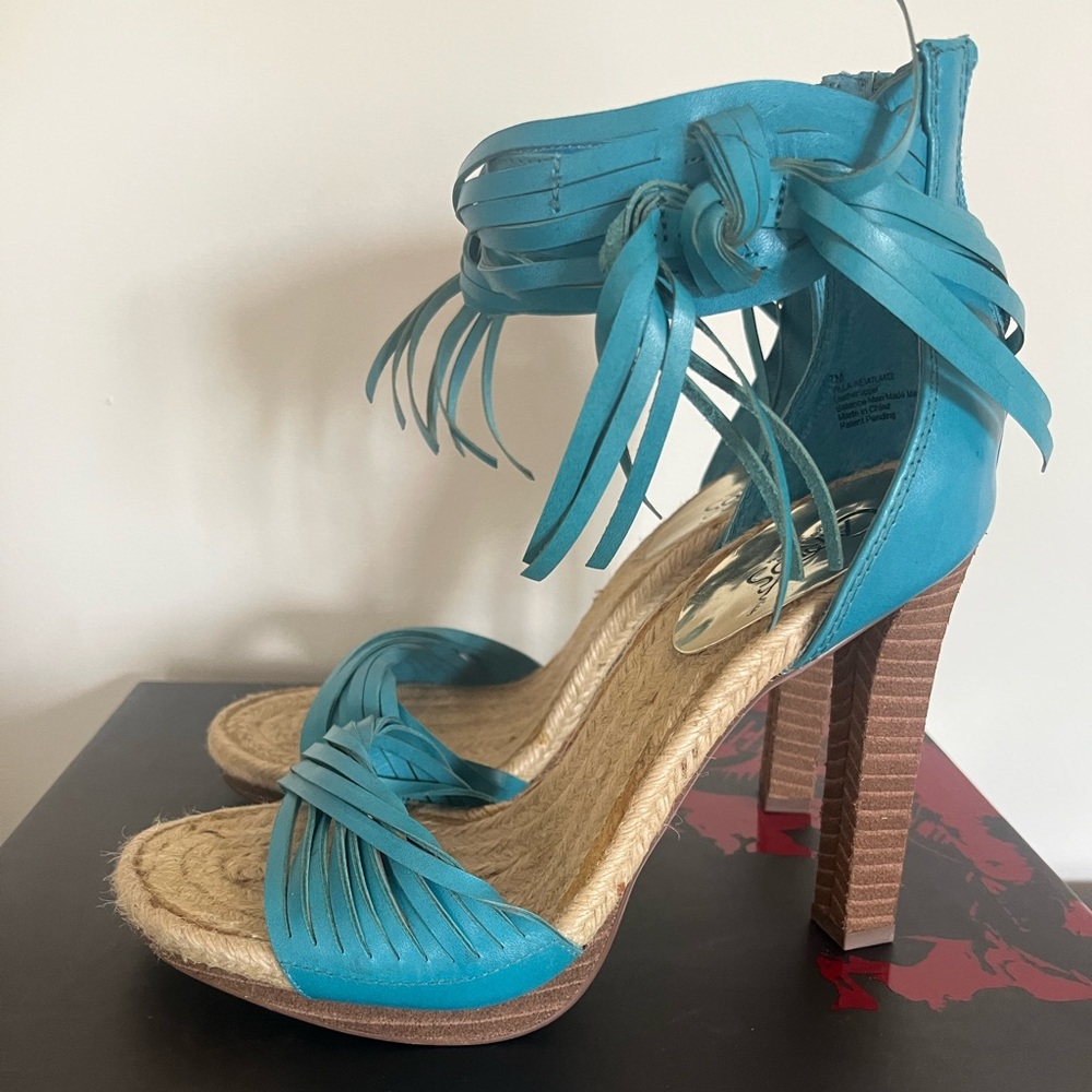 Carlos Santana Villa Leather Women’s Heels Size 7